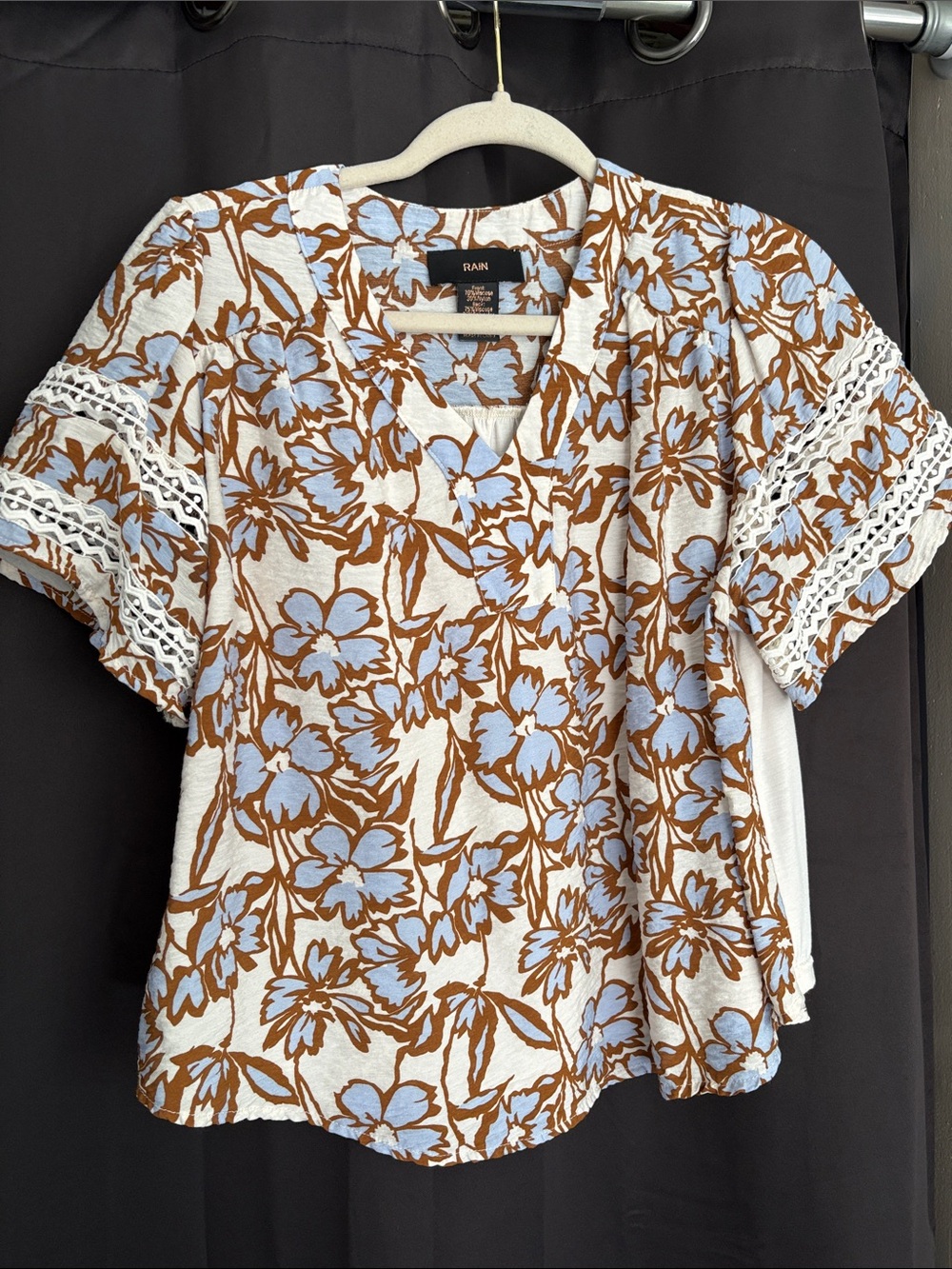 Floral V-Neck Lace Sleeve Top in Cream, Brown & Light Blue
